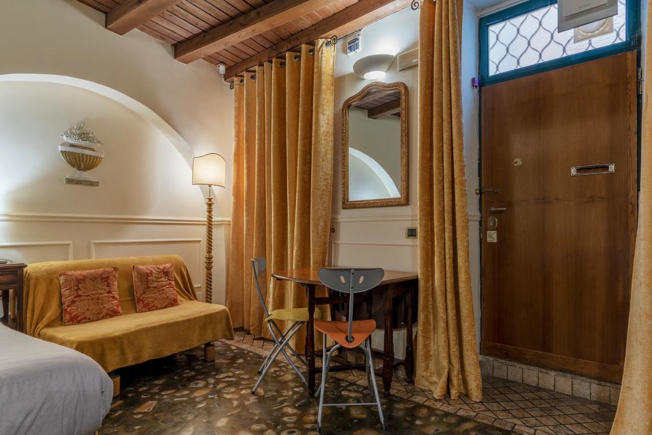 Piazza Navona Cozy And Central Studio Rome Bagian luar foto